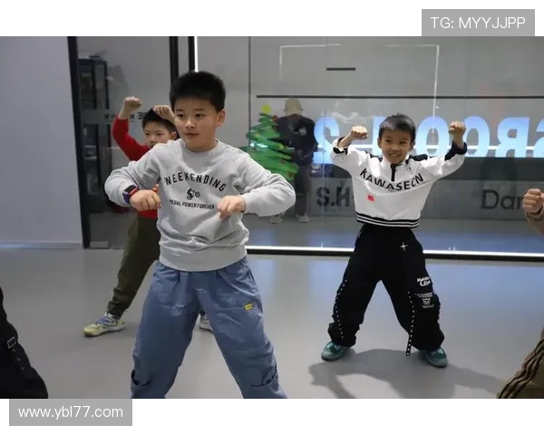 南京街舞队的意识变革与热议街舞文化的崛起与发展