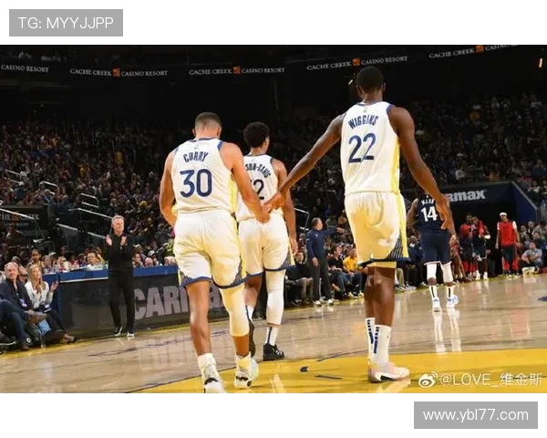 2018年勇士与快船精彩对决全场录像回放及精彩瞬间分析