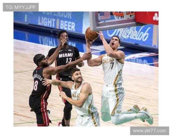 小牛队与热火队激战第五场争夺总冠军荣耀的巅峰对决